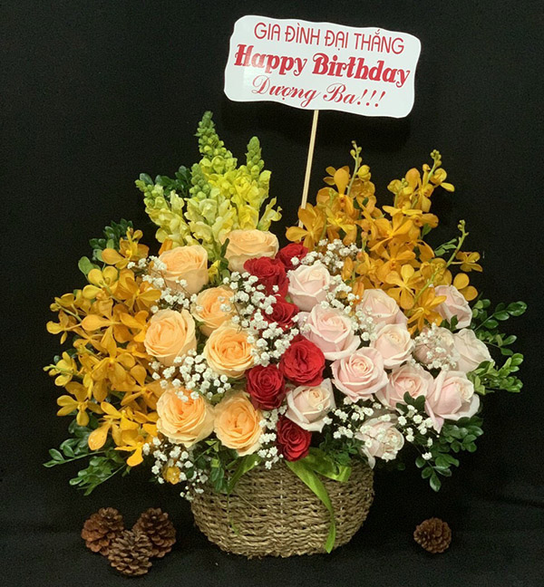 Hoa sinh nhật Long Khánh - Giỏ hoa sang trọng